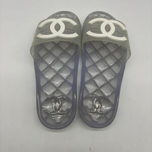 CHANEL Translucent Jelly Slides